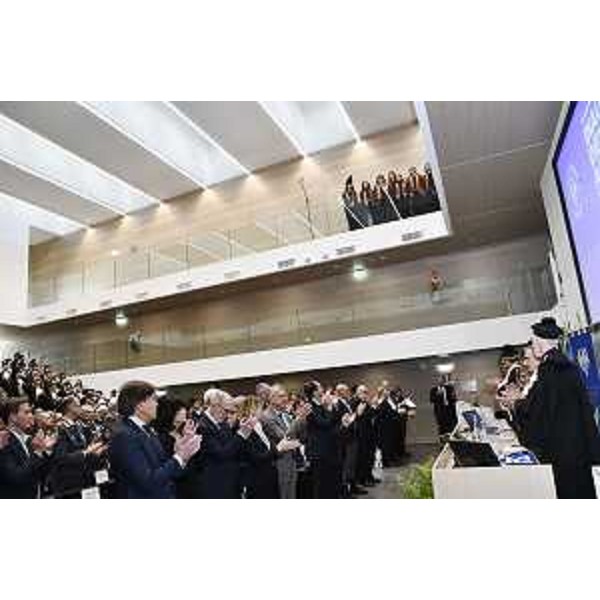 Il momento del canto finale, "Gaudeamus igitur" - Il momento del canto finale, "Gaudeamus igitur"