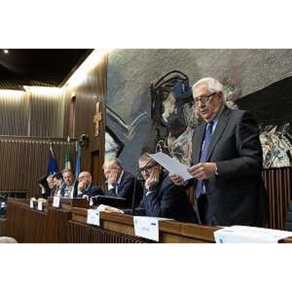 L'intervento del presidente dell'associazione Consiglieri regionali Fvg, Dario Barnaba - L'intervento del presidente dell'associazione Consiglieri regionali Fvg, Dario Barnaba