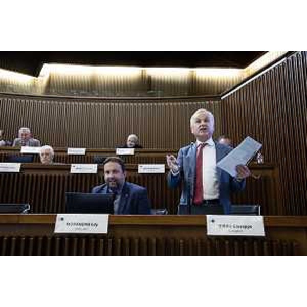 Giuseppe Sibau (Progetto Fvg/Ar) accanto al collega di gruppo Edy Morandini - Giuseppe Sibau (Progetto Fvg/Ar) accanto al collega di gruppo Edy Morandini