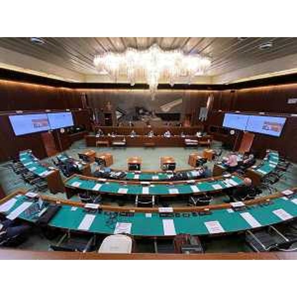 La III Commissione riunita nell'aula consiliare - La III Commissione riunita nell'aula consiliare