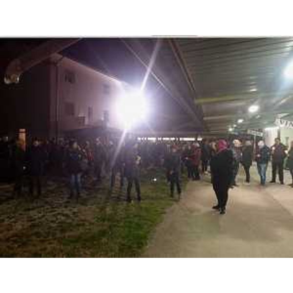 Un momento della fiaccolata da Morsano a Castions di Strada - Un momento della fiaccolata da Morsano a Castions di Strada