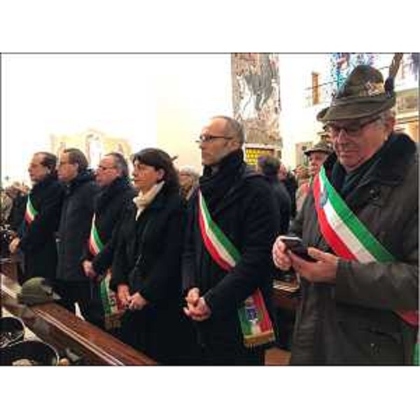 Mariagrazia Santoro (Pd) a Cargnacco, durante la commemorazione di Nikolajewka - Mariagrazia Santoro (Pd) a Cargnacco, durante la commemorazione di Nikolajewka