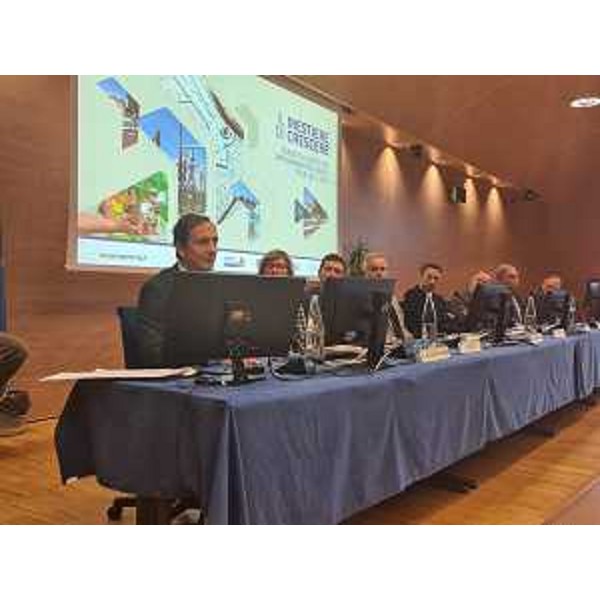 Il governatore Massimiliano Fedriga interviene allevento di lancio del Programma regionale Fesr 2021-2027 - Il governatore Massimiliano Fedriga interviene allevento di lancio del Programma regionale Fesr 2021-2027