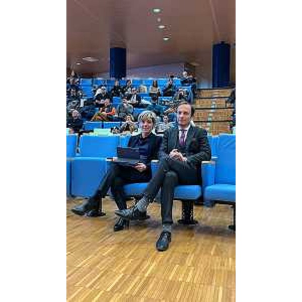 Il governatore del Friuli Venezia Giulia Massimiliano Fedriga e l'assessore regionale alle Finanze Barbara Zilli - Il governatore del Friuli Venezia Giulia Massimiliano Fedriga e l'assessore regionale alle Finanze Barbara Zilli