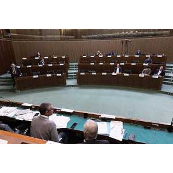 Un momento della seduta della VI Commissione - Un momento della seduta della VI Commissione