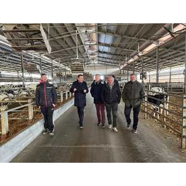 La visita all'azienda Bernardis del presidente del Cr Fvg, Piero Mauro Zanin - La visita all'azienda Bernardis del presidente del Cr Fvg, Piero Mauro Zanin