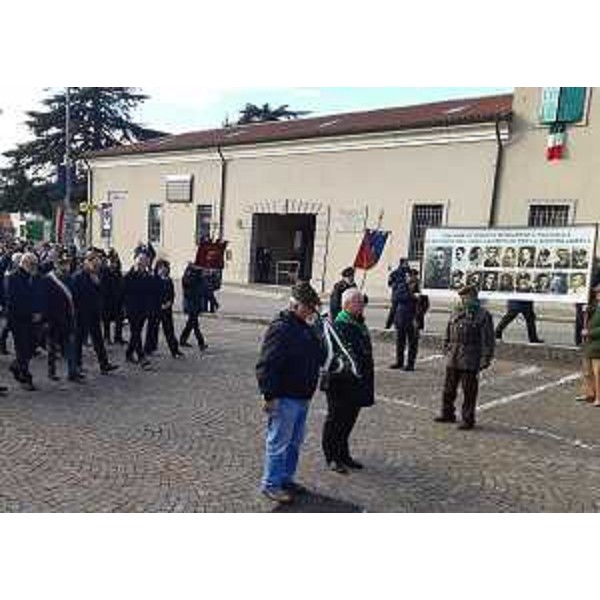 Il presidente Volpetti, il dindaco Zani, il ministro Ciriani, il presidente Zanin e la consigliera regionale Santoro alla cerimonia di Faedis - Il presidente Volpetti, il dindaco Zani, il ministro Ciriani, il presidente Zanin e la consigliera regionale Santoro alla cerimonia di Faedis 