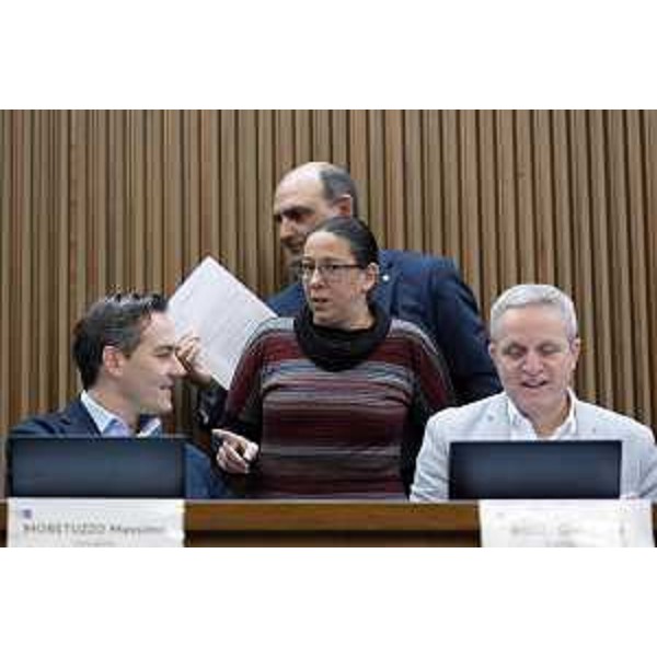 Ilaira Dal Zovo (M5S) tra Massimo Moretuzzo e giampolo Bidoli (Patto) - Ilaira Dal Zovo (M5S) tra Massimo Moretuzzo e giampolo Bidoli (Patto)