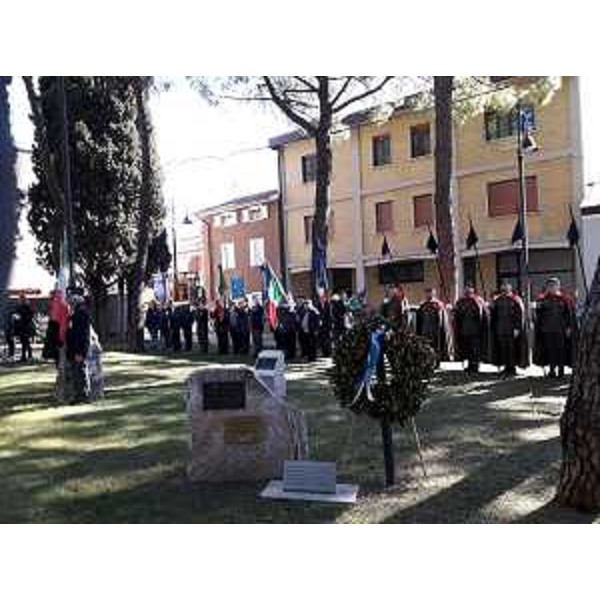 Nella foto la celebrazione della Giornata dellUnità nazionale, della Costituzione, dellinno di Mameli e della bandiera italiana organizzata a Monfalcone - Nella foto la celebrazione della Giornata dellUnità nazionale, della Costituzione, dellinno di Mameli e della bandiera italiana organizzata a Monfalcone