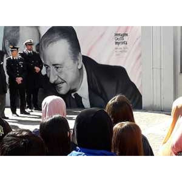 Un momento della manifestazione organizzata a Monfalcone per celebrare la Giornata nazionale della memoria e dell'impegno in ricordo delle vittime delle mafie. - Un momento della manifestazione organizzata a Monfalcone per celebrare la Giornata nazionale della memoria e dell'impegno in ricordo delle vittime delle mafie.