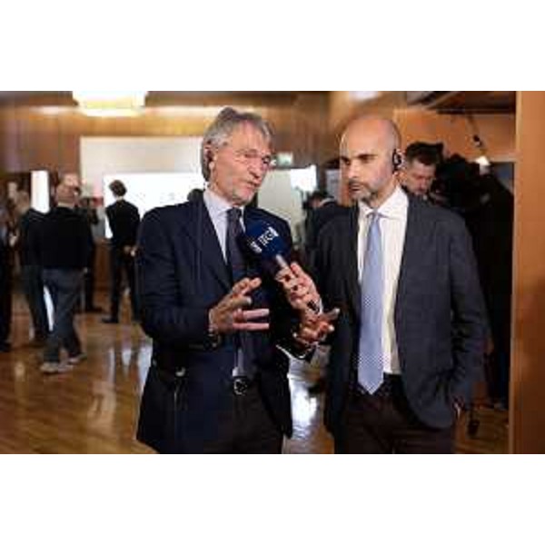 Alessandro Maran (Terzo Polo) intervistato nel palazzo del Consiglio regionale Fvg - Alessandro Maran (Terzo Polo) intervistato nel palazzo del Consiglio regionale Fvg
