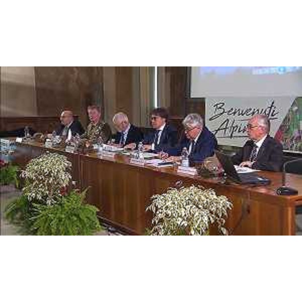 Il tavolo dei relatori - Il tavolo dei relatori