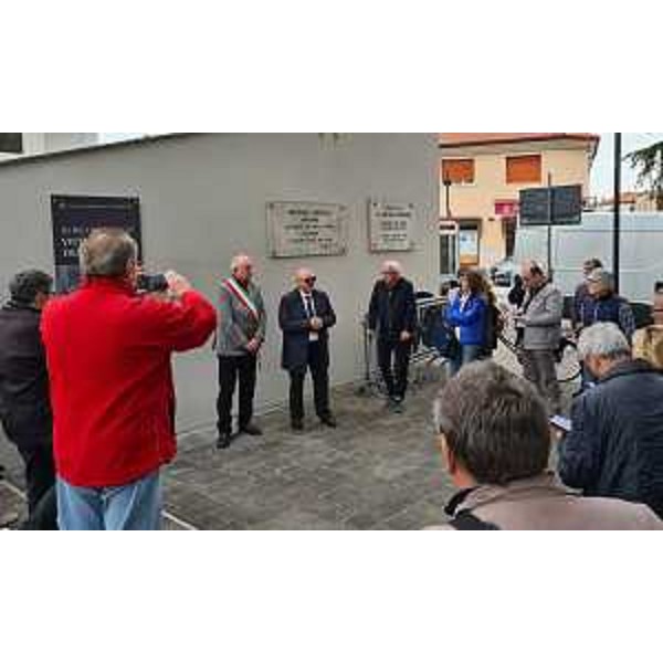 L'assessore Callari a Staranzano in occasione della Giornata mondiale delle vittime dell'amianto - L'assessore Callari a Staranzano in occasione della Giornata mondiale delle vittime dell'amianto