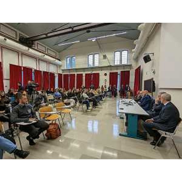 L'inaugurazione delle lezioni del corso di laurea in infermieristica nella nuova sede della Centrale Idrodinamica di Trieste con l'assessore regionale alla Salute Riccardo Riccardi - L'inaugurazione delle lezioni del corso di laurea in infermieristica nella nuova sede della Centrale Idrodinamica di Trieste con l'assessore regionale alla Salute Riccardo Riccardi