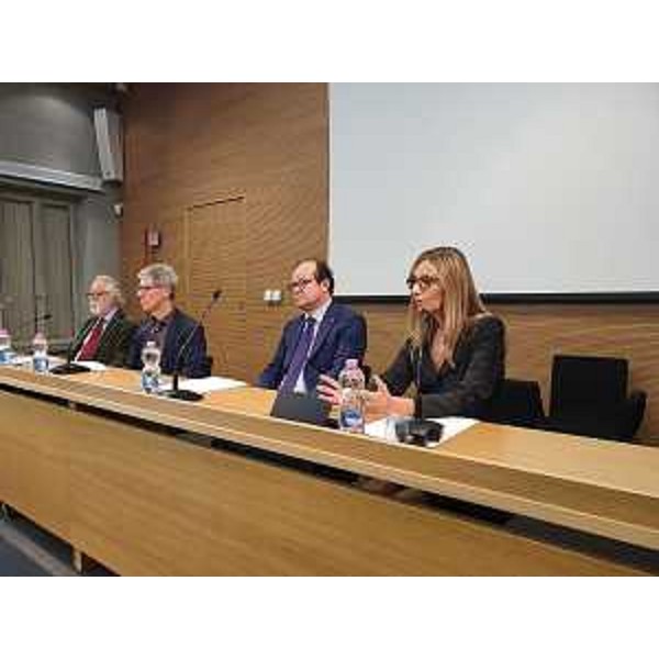 Il vicegovernatore della Regione con delega a Cultura e sport Mario Anzil allinaugurazione della mostra "Roberto Capucci: Prospettive a Villa Manin" - Il vicegovernatore della Regione con delega a Cultura e sport Mario Anzil allinaugurazione della mostra "Roberto Capucci: Prospettive a Villa Manin"