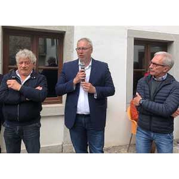 Il presidente Mauro Bordin tra i consiglieri regionali Elia Miani e Roberto Novelli - Il presidente Mauro Bordin tra i consiglieri regionali Elia Miani e Roberto Novelli