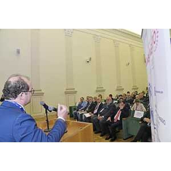 Il vicegovernatore Mario Anzil interviene a Palazzo De Bassa a Gorizia al Festival del Cambiamento - Il vicegovernatore Mario Anzil interviene a Palazzo De Bassa a Gorizia al Festival del Cambiamento