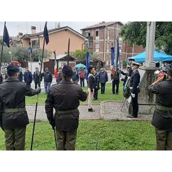 Fasi della cerimonia commemorativa dei caduti di Cavalleria a Monfalcone. - Fasi della cerimonia commemorativa dei caduti di Cavalleria a Monfalcone.