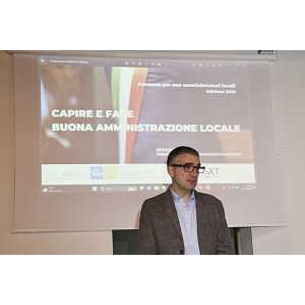 Assessore Roberti a Martignacco per corso di formazione per neo amministratori locali - Assessore Roberti a Martignacco per corso di formazione per neo amministratori locali