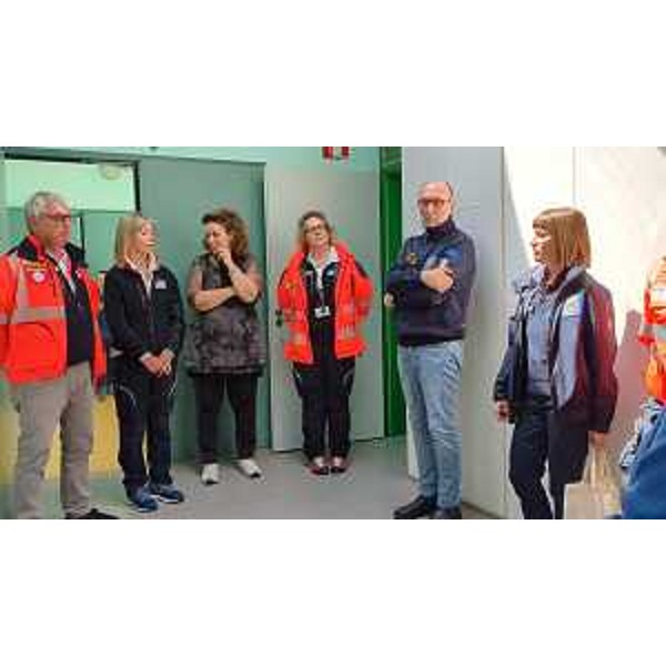 L'assessore Riccardo Riccardi alla presentazione del progetto l'Albero della vita realizzato nella scuola primaria di Trivignano Udinese - L'assessore Riccardo Riccardi alla presentazione del progetto l'Albero della vita realizzato nella scuola primaria di Trivignano Udinese 