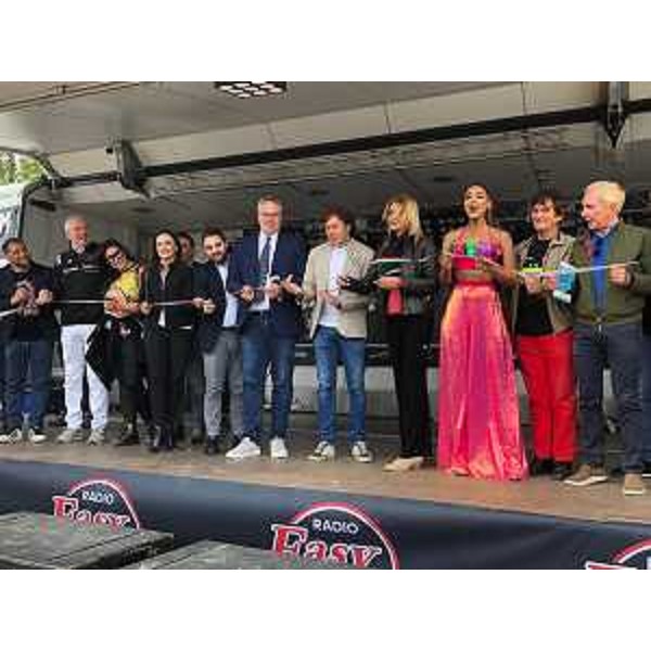 Il momento del taglio del nastro del Biker Fest International a Lignano Sabbiadoro - Il momento del taglio del nastro del Biker Fest International a Lignano Sabbiadoro