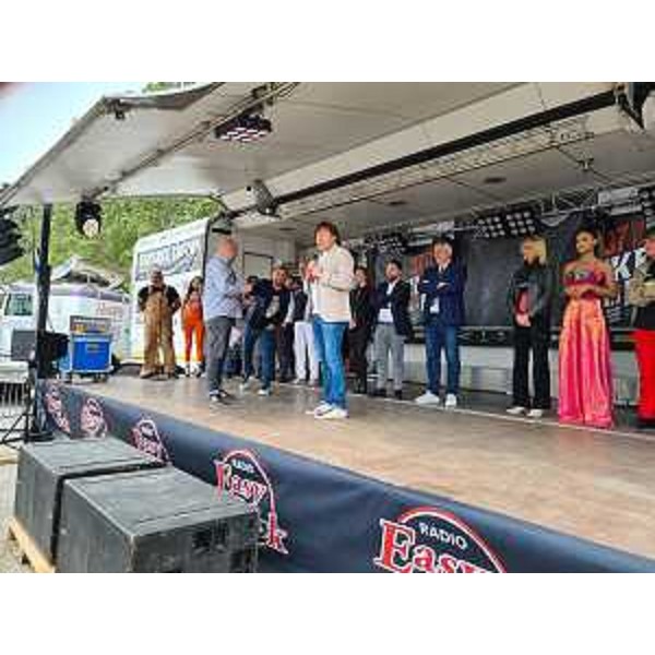 L'assessore regionale Sergio Emidio Bini mentre interviene alla presentazione. Sul palco, tra gli altri, anche il presidente del Consiglio regionale Mauro Bordin. - L'assessore regionale Sergio Emidio Bini mentre interviene alla presentazione. Sul palco, tra gli altri, anche il presidente del Consiglio regionale Mauro Bordin. 