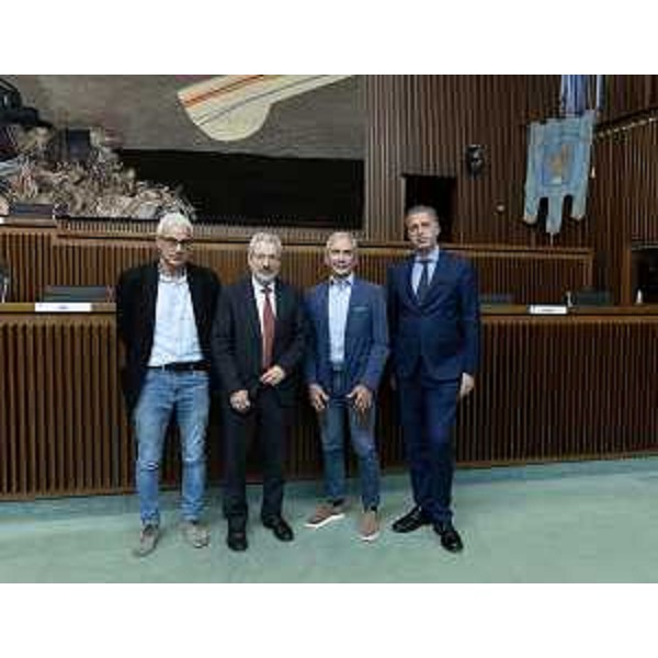 Ufficio di presidenza della VI Commissione: da sx, Manuele Ferrari (Lega), Furio Honsell (Open), Roberto Novelli (FI) e Stefano Balloch (FdI) - Ufficio di presidenza della VI Commissione: da sx, Manuele Ferrari (Lega), Furio Honsell (Open), Roberto Novelli (FI) e Stefano Balloch (FdI)