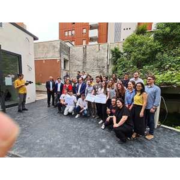 Il vicegovernatore con delega alla Cultura Mario Anzil con tutti i giovani che hanno partecipato all'evento Fvg Icc Accelerator organizzato a Pordenone dai poli tecnologici e centri di ricerca del Friuli Venezia Giulia - Il vicegovernatore con delega alla Cultura Mario Anzil con tutti i giovani che hanno partecipato all'evento Fvg Icc Accelerator organizzato a Pordenone dai poli tecnologici e centri di ricerca del Friuli Venezia Giulia