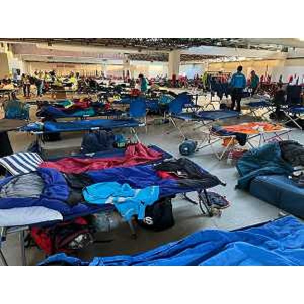 Il governatore Massimiliano Fedriga assieme allassessore regionale alla Protezione civile Riccardo Riccardi incontra nel punto di raccolta della Fiera di Forlì i volontari della Protezione civile del Friuli Venezia Giulia impegnati nelle operazioni di aiuto nei territori colpiti dalle alluvioni in Emilia-Romagna. - Il governatore Massimiliano Fedriga assieme allassessore regionale alla Protezione civile Riccardo Riccardi incontra nel punto di raccolta della Fiera di Forlì i volontari della Protezione civile del Friuli Venezia Giulia impegnati nelle operazioni di aiuto nei territori colpiti dalle alluvioni in Emilia-Romagna.