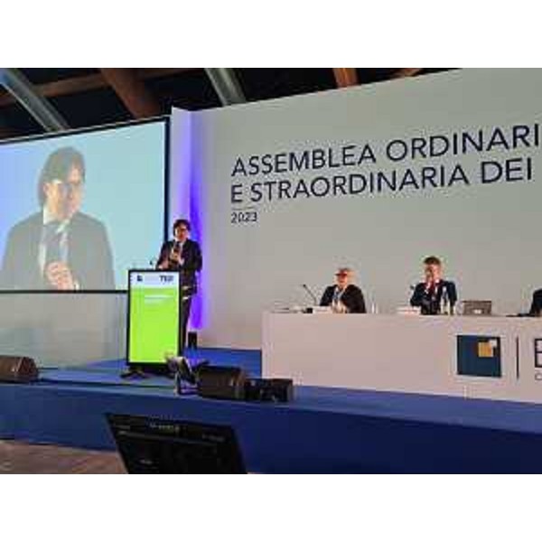 L'assessore regionale alle Attività produttive e turismo Sergio Emidio Bini all'Assemblea di Banca Ter - L'assessore regionale alle Attività produttive e turismo Sergio Emidio Bini all'Assemblea di Banca Ter