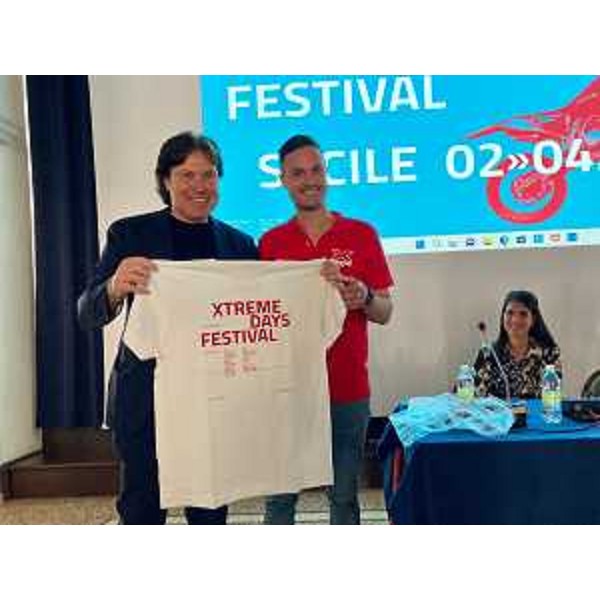 L'assessore Sergio Emidio Bini alla presentazione dell'ottava edizione di Xtreme Days, il Festival degli sport estremi, che si è tenuta a Sacile - L'assessore Sergio Emidio Bini alla presentazione dell'ottava edizione di Xtreme Days, il Festival degli sport estremi, che si è tenuta a Sacile