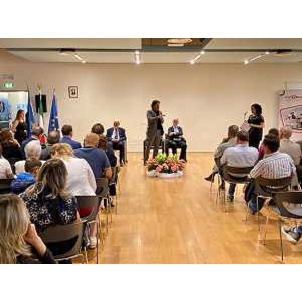 La cerimonia di avvio della 90. Fiera dei vini di Buttrio alla quale ha preso parte l'assessore al Turismo Sergio Emidio Bini - La cerimonia di avvio della 90. Fiera dei vini di Buttrio alla quale ha preso parte l'assessore al Turismo Sergio Emidio Bini