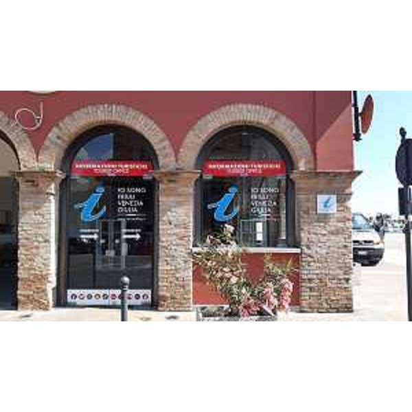 L'infopoint di Marano Lagunare che resterà aperto nei fine settimana per tutta la stagione estiva fino al prossimo 3 settembre (venerdì dalle 9 alle 13, sabato e domenica dalle 9 alle 13 e dalle 14 alle 18). - L'infopoint di Marano Lagunare che resterà aperto nei fine settimana per tutta la stagione estiva fino al prossimo 3 settembre (venerdì dalle 9 alle 13, sabato e domenica dalle 9 alle 13 e dalle 14 alle 18).