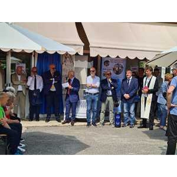 L'assessore regionale alla Disabilità e politiche sociali Riccardo Riccardi e l'assessore regionale al Patrimonio Sebastiano Callari all'inaugurazione del centro diurno dell'Associazione nazionale di famiglie e persone con disabilità intellettive e disturbi del neurosviluppo (Anffas) di Gorizia. - L'assessore regionale alla Disabilità e politiche sociali Riccardo Riccardi e l'assessore regionale al Patrimonio Sebastiano Callari all'inaugurazione del centro diurno dell'Associazione nazionale di famiglie e persone con disabilità intellettive e disturbi del neurosviluppo (Anffas) di Gorizia.