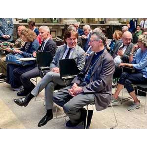 Al centro l'assessore regionale alle Attività produttiove Sergio Emidio Bini - Al centro l'assessore regionale alle Attività produttiove Sergio Emidio Bini