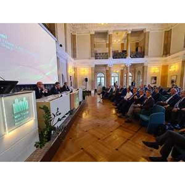 Un momento dell'incontro dei soci al Mib di Trieste - Un momento dell'incontro dei soci al Mib di Trieste