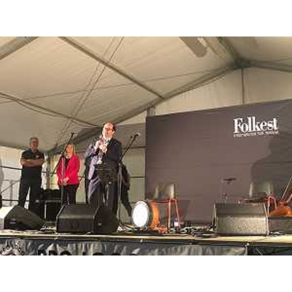 Il vicegovernatore con delega alla Cultura Mario Anzil a Campoformido ha preso parte al concerto di apertura di Folkest - Il vicegovernatore con delega alla Cultura Mario Anzil a Campoformido ha preso parte al concerto di apertura di Folkest