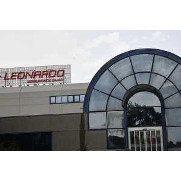 Una veduta esterna della sede di Leonardo Divisione Elettronica - Una veduta esterna della sede di Leonardo Divisione Elettronica