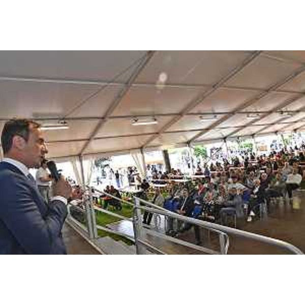 Il governatore del Friuli Venezia Giulia Massimiliano Fedriga all'apertura della 52esima Fiera dei vini di Corno di Rosazzo. - Il governatore del Friuli Venezia Giulia Massimiliano Fedriga all'apertura della 52esima Fiera dei vini di Corno di Rosazzo.