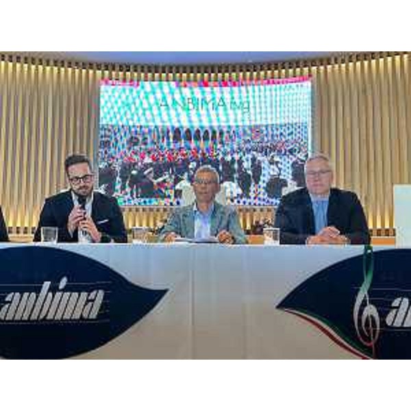 Il presidente del Cr Fvg, Mauro Bordin, insieme a Marco Luchin e Pasquale Moro (al centro) - Il presidente del Cr Fvg, Mauro Bordin, insieme a Marco Luchin e Pasquale Moro (al centro)