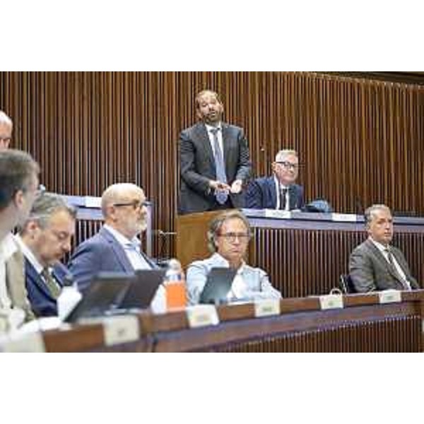 Claudio Giacomelli (FdI) difende la posizione di Scoccimarro in Aula - Silvano Trieste 2023-06-22 Consiglio Regionale FVG ph Massimo Silvano