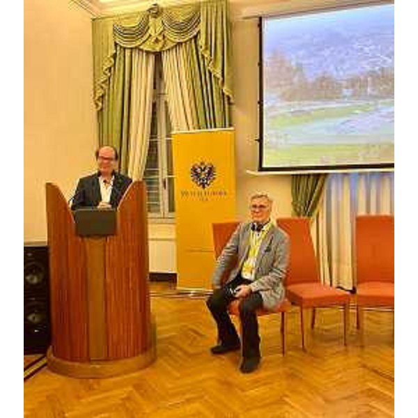 L'intervento del vicegovernatore con delega alla Cultura Mario Anzil in occasione del primo Meeting europeo delle città transfrontaliere. - L'intervento del vicegovernatore con delega alla Cultura Mario Anzil in occasione del primo Meeting europeo delle città transfrontaliere. 