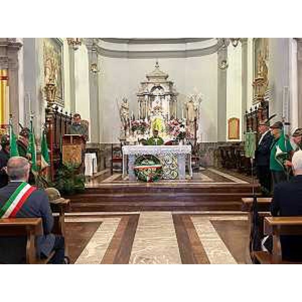 Il rito religioso celebrato da don Marco Minin - Il rito religioso celebrato da don Marco Minin