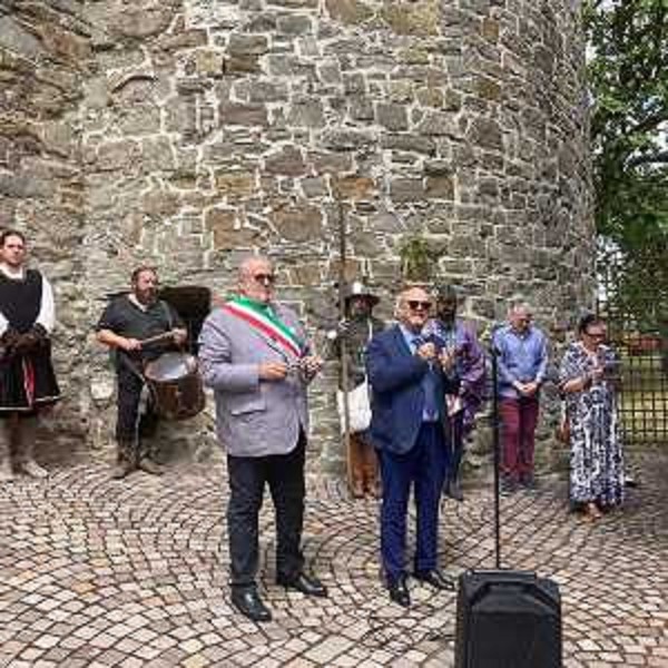 L'assessore regionale Sebastiano Callari nel corso del suo intervento assieme al sindaco di Gorizia Rodolfo Ziberna - L'assessore regionale Sebastiano Callari nel corso del suo intervento assieme al sindaco di Gorizia Rodolfo Ziberna