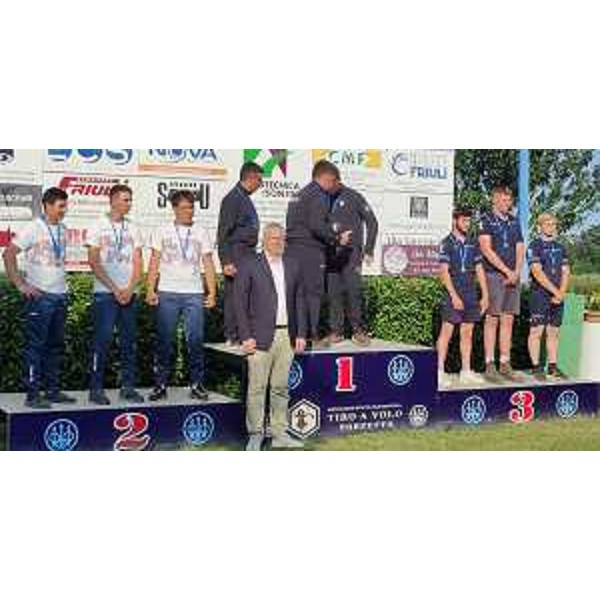 Il presidente Bordin in un momento delle premiazioni del 19. International Grand Prix - Il presidente Bordin in un momento delle premiazioni del 19. International Grand Prix