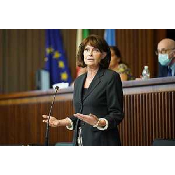 L'assessore all'Istruzione, formazione, ricerca e università Alessia Rosolen - L'assessore all'Istruzione, formazione, ricerca e università Alessia Rosolen