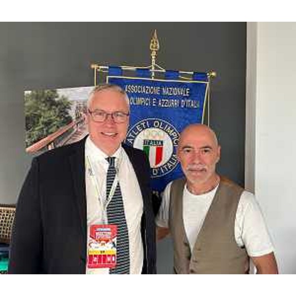Mauro Bordin, presidente Consiglio regionale, insieme al campione Francesco Panetta - Mauro Bordin, presidente Consiglio regionale, insieme al campione Francesco Panetta