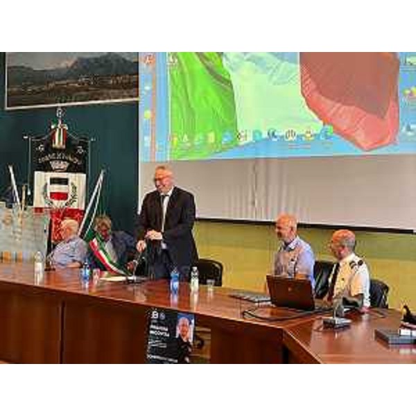 Il presidente del Consiglio regionale del Fvg, Mauro Bordin, durante il suo intervento - Il presidente del Consiglio regionale del Fvg, Mauro Bordin, durante il suo intervento 