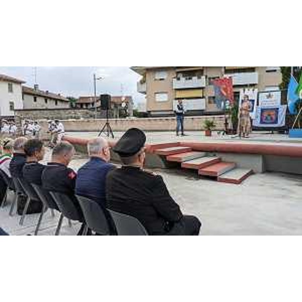 Un momento della serata organizzata per ringraziare tutti i volontari di protezione civile e i funzionari della Pcr Fvg che hanno preso parte alla missione in Emilia Romagna, "Romagna Mia", promossa anche per raccogliere fondi a favore delle popolazioni colpite dalla calamità tramite una cena di beneficenza. - Un momento della serata organizzata per ringraziare tutti i volontari di protezione civile e i funzionari della Pcr Fvg che hanno preso parte alla missione in Emilia Romagna, "Romagna Mia", promossa anche per raccogliere fondi a favore delle popolazioni colpite dalla calamità tramite una cena di beneficenza. 