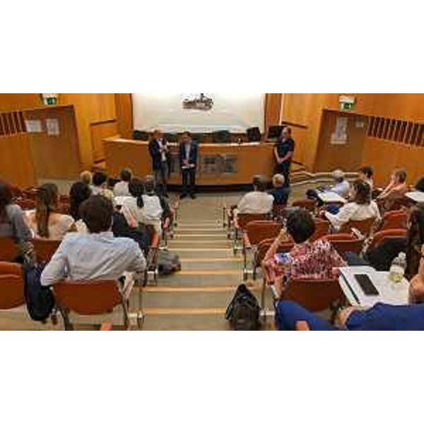 L'assessore Riccardo Riccardi al convegno formativo organizzato all'ospedale di Udine - L'assessore Riccardo Riccardi al convegno formativo organizzato all'ospedale di Udine 